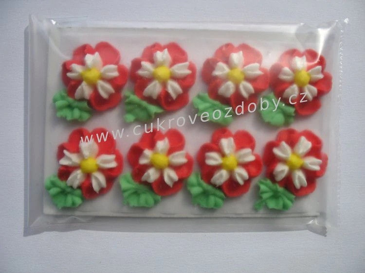 Velké květy točené A bílé