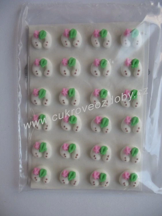 Podkovy bílé s fialovou